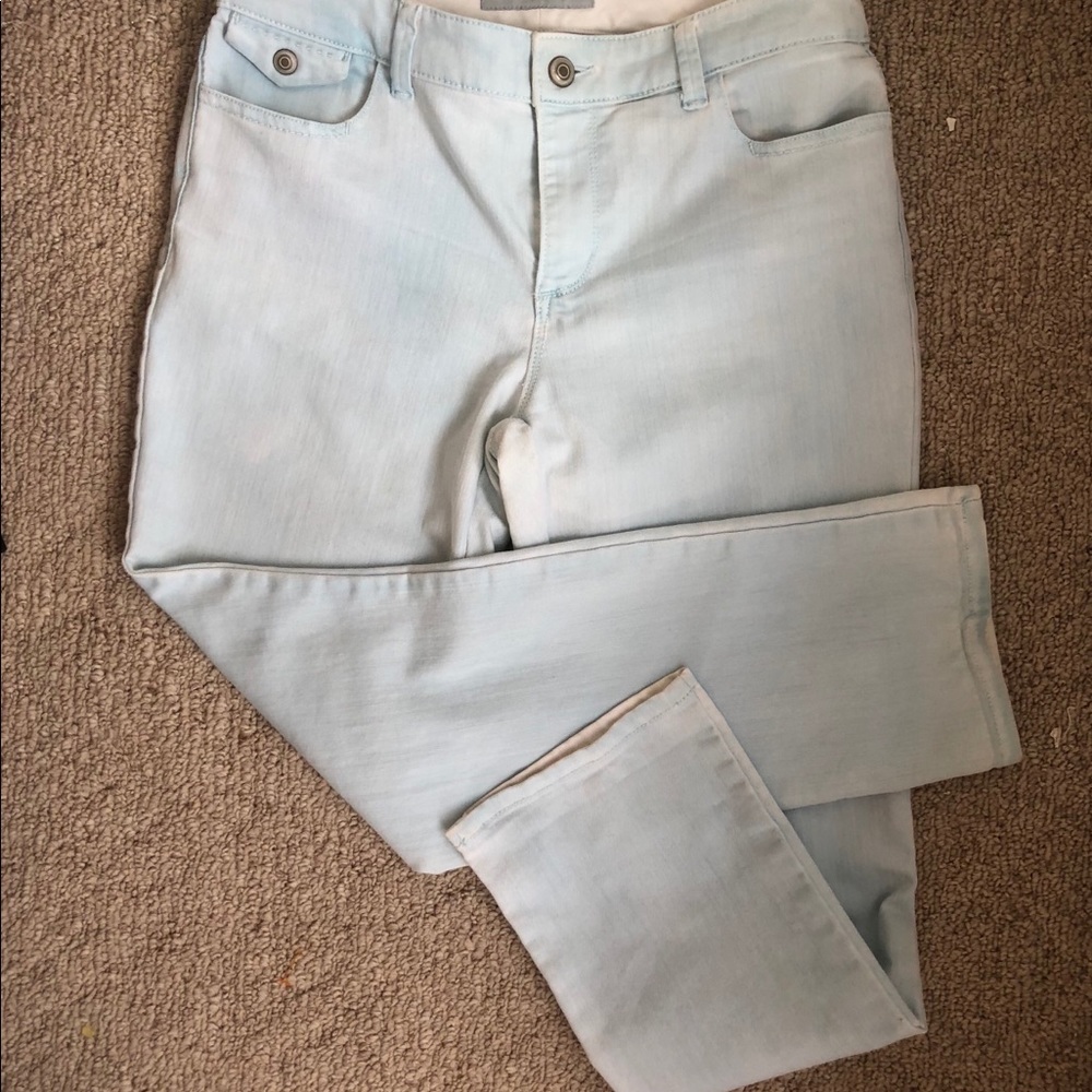 Chico’s light blue jeans platinum denim